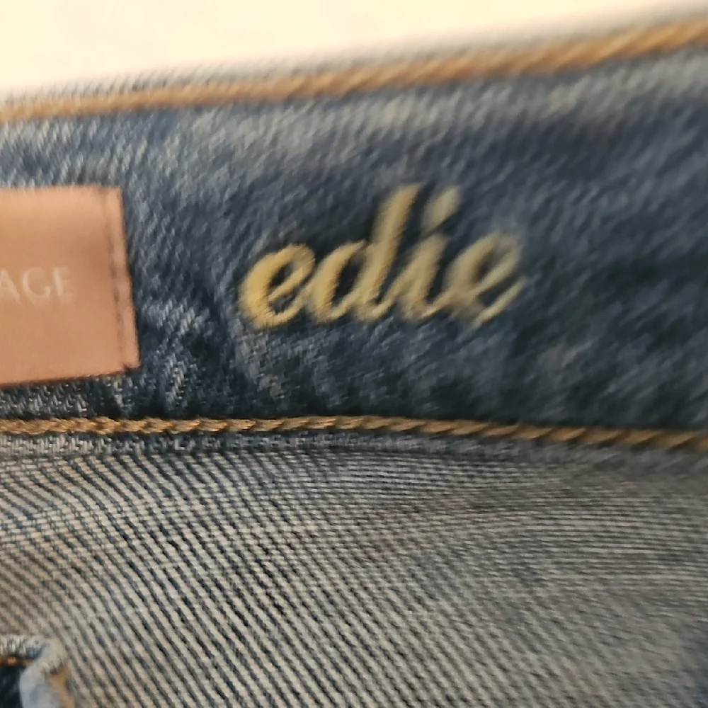 7 For All Mankind Blue Skinny Jeans with Pearl Details - Picture 3 of 10